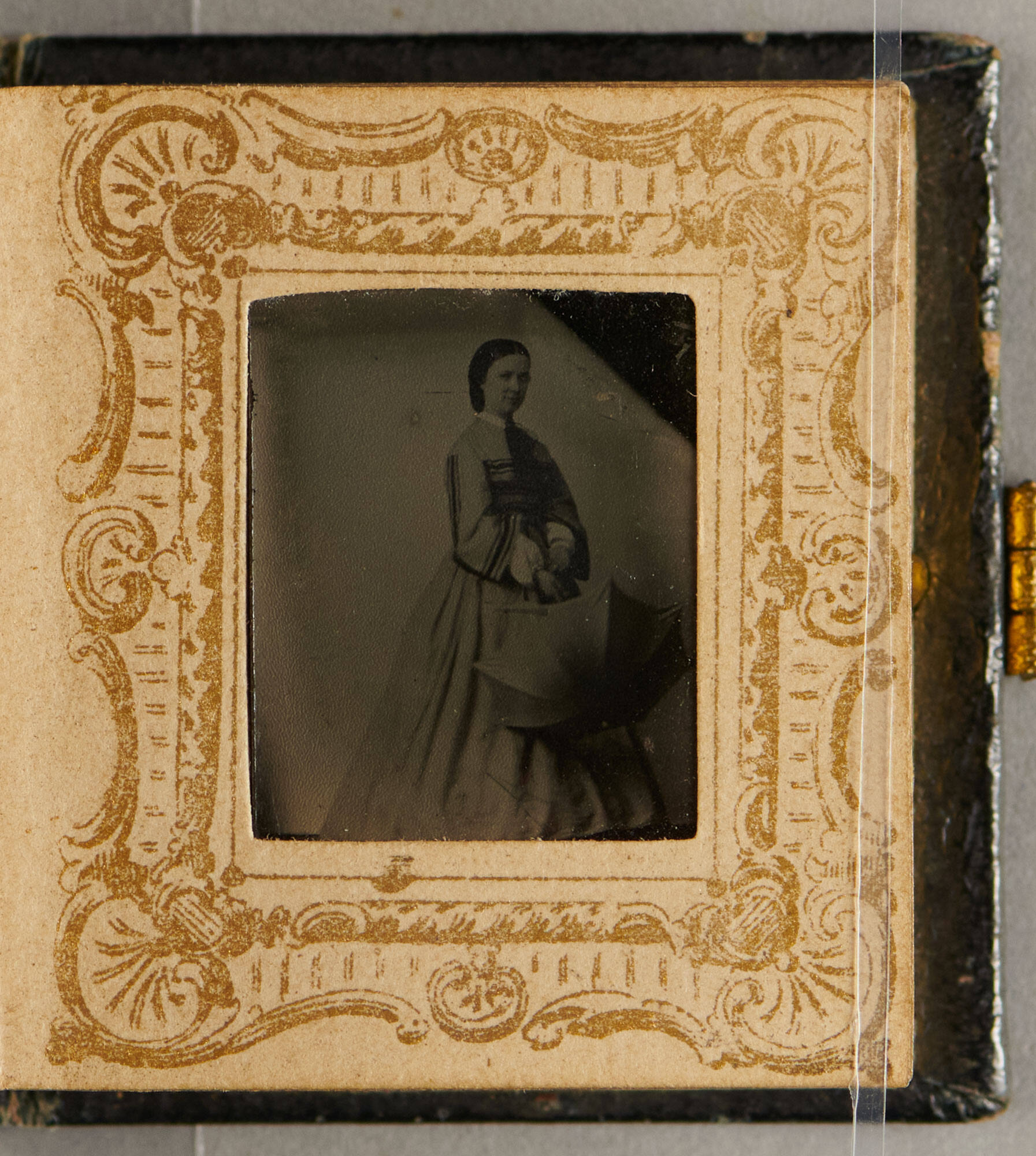Portrait Album of Gem Photographs | Isabella Stewart Gardner Museum