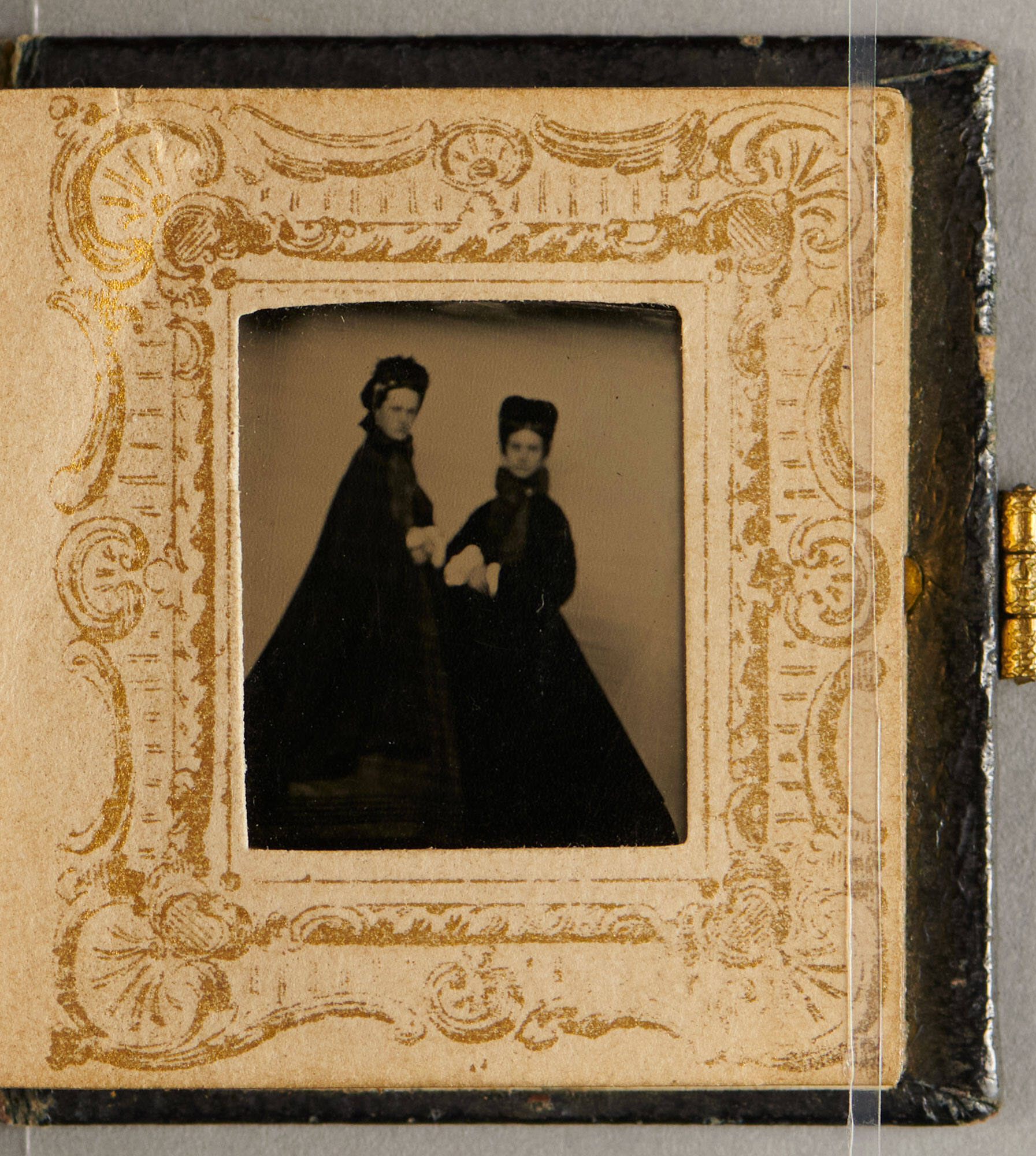 Portrait Album of Gem Photographs | Isabella Stewart Gardner Museum