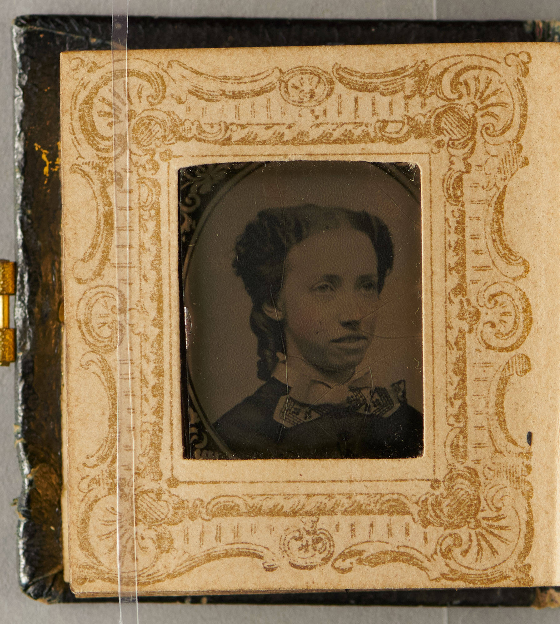 Portrait Album of Gem Photographs | Isabella Stewart Gardner Museum