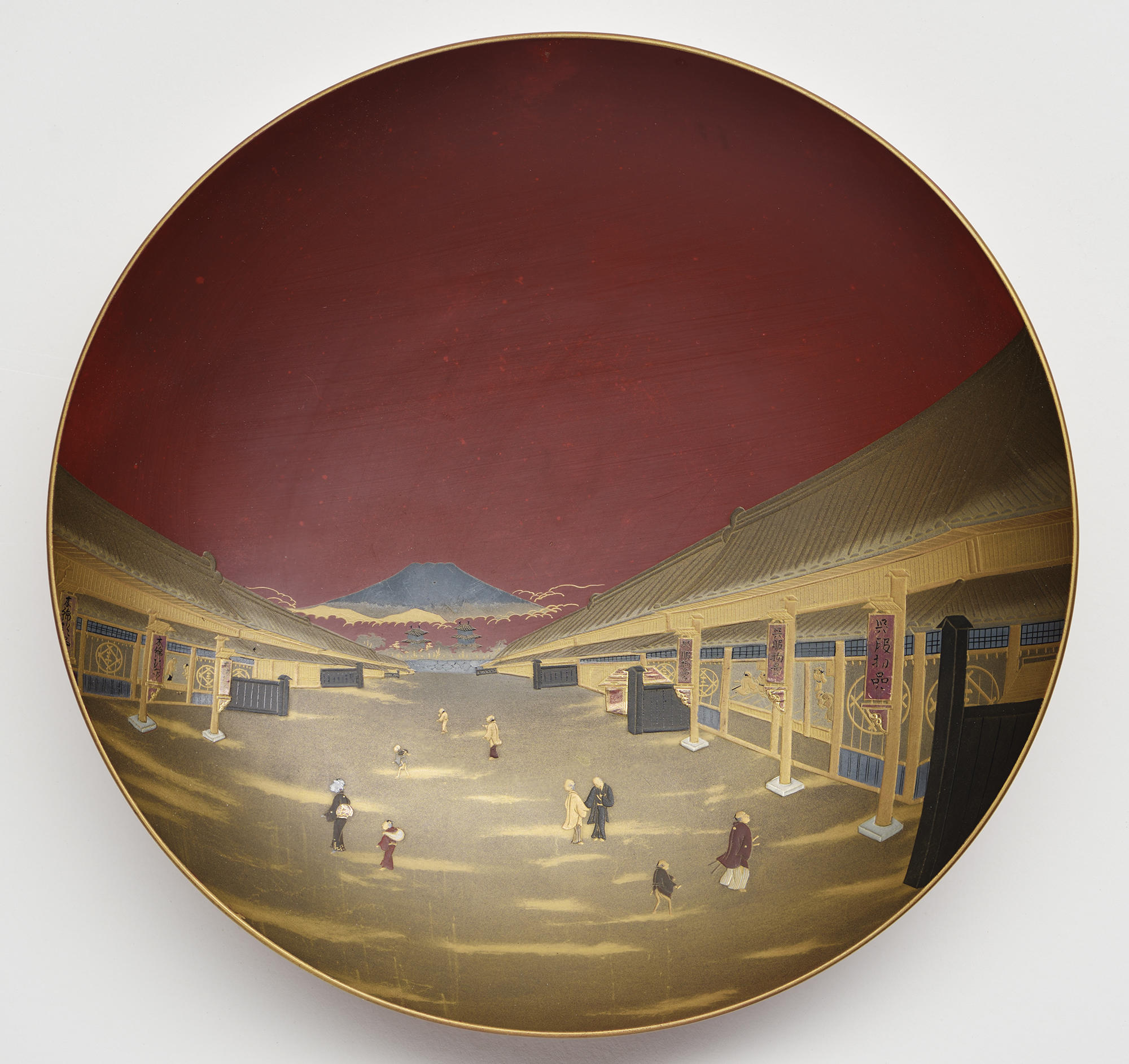 Tachibana Gyokuzan (active Edo, late 18th century–19th century), Saké Cup: Suruga-Cho and Mt. Fuji, mid-19th century. Lacquered wood (hiramakié)