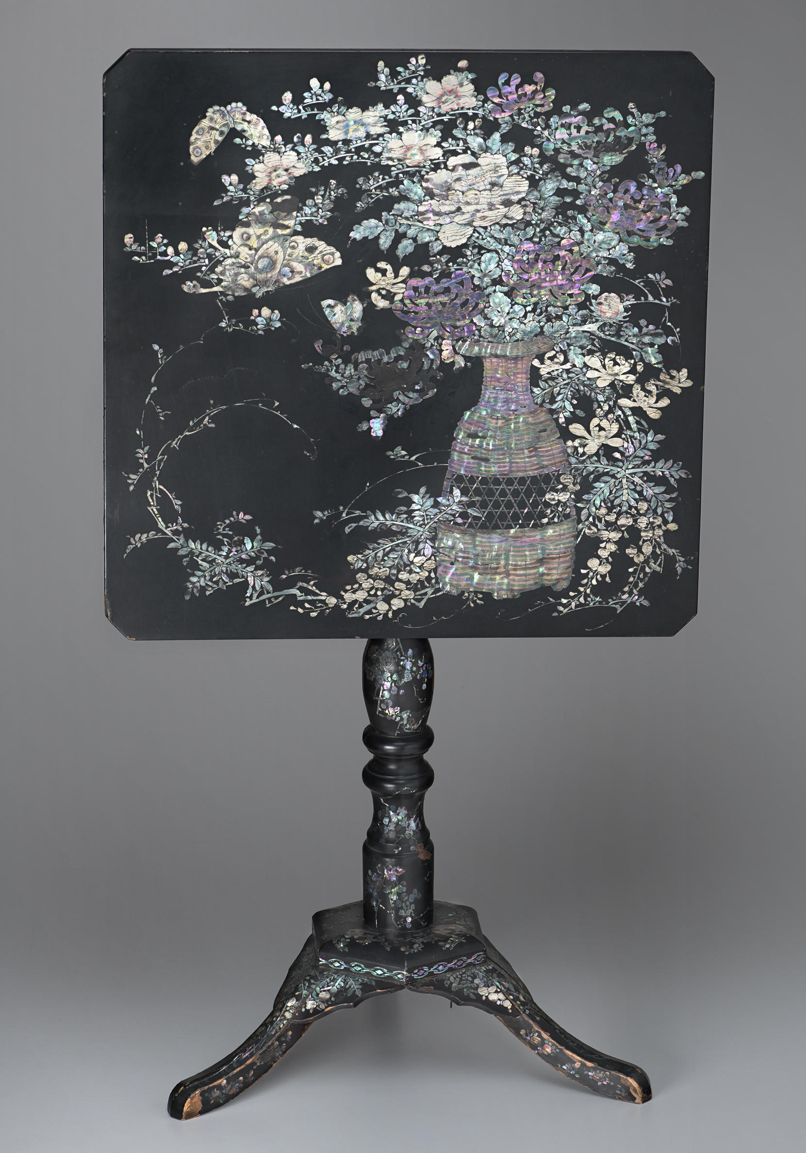 Japanese, Tip-Top Table, mid-19th century. Lacquer inlaid with mother-of-pearl