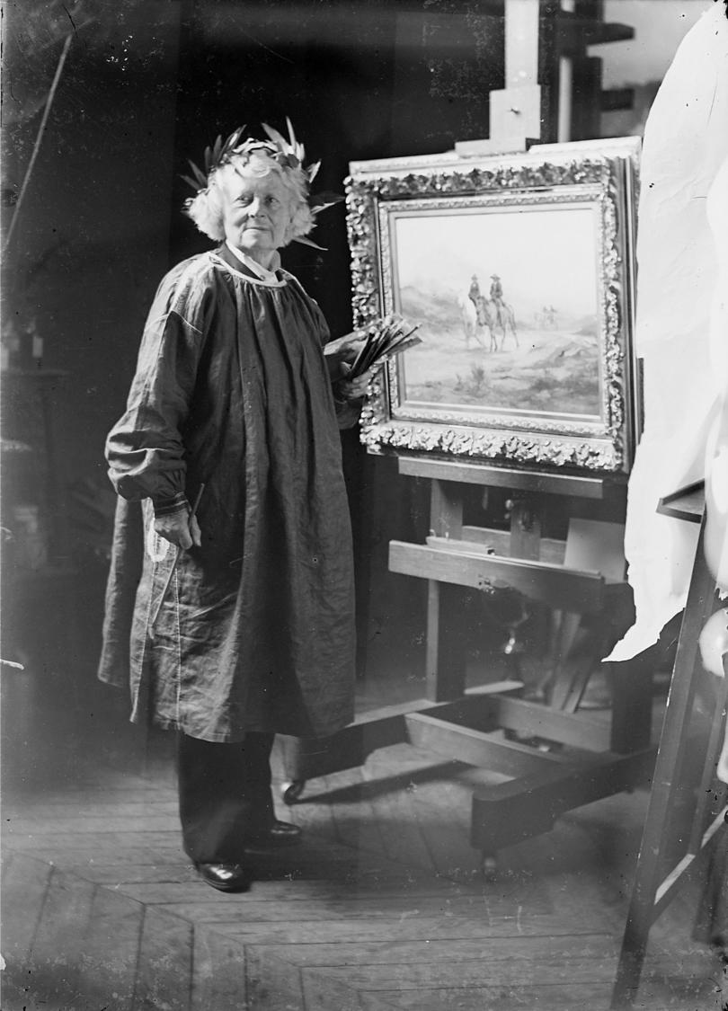 Black and white image of Rosa Bonheur with an easel