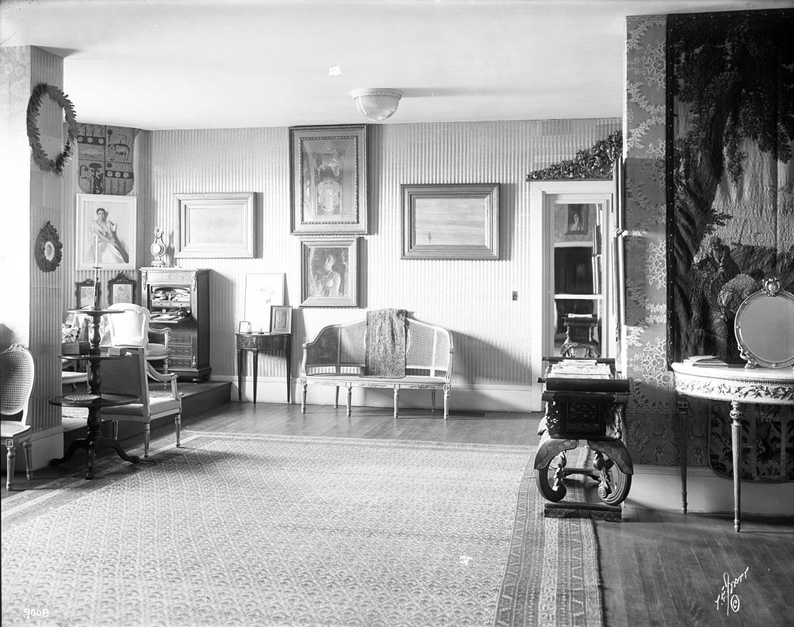The Blue Room in 1903.