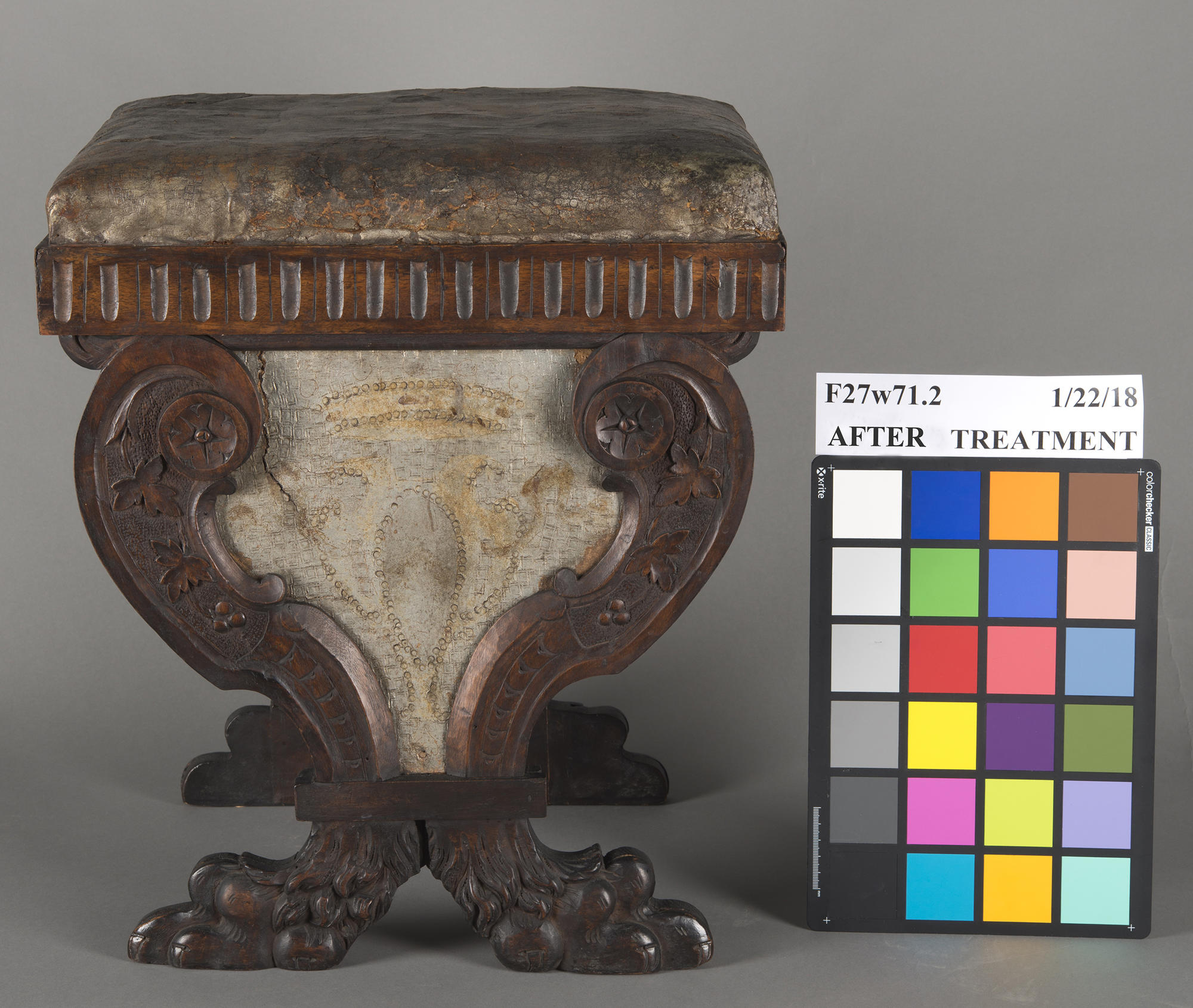 One of the stools, F27w71.2, after conservation