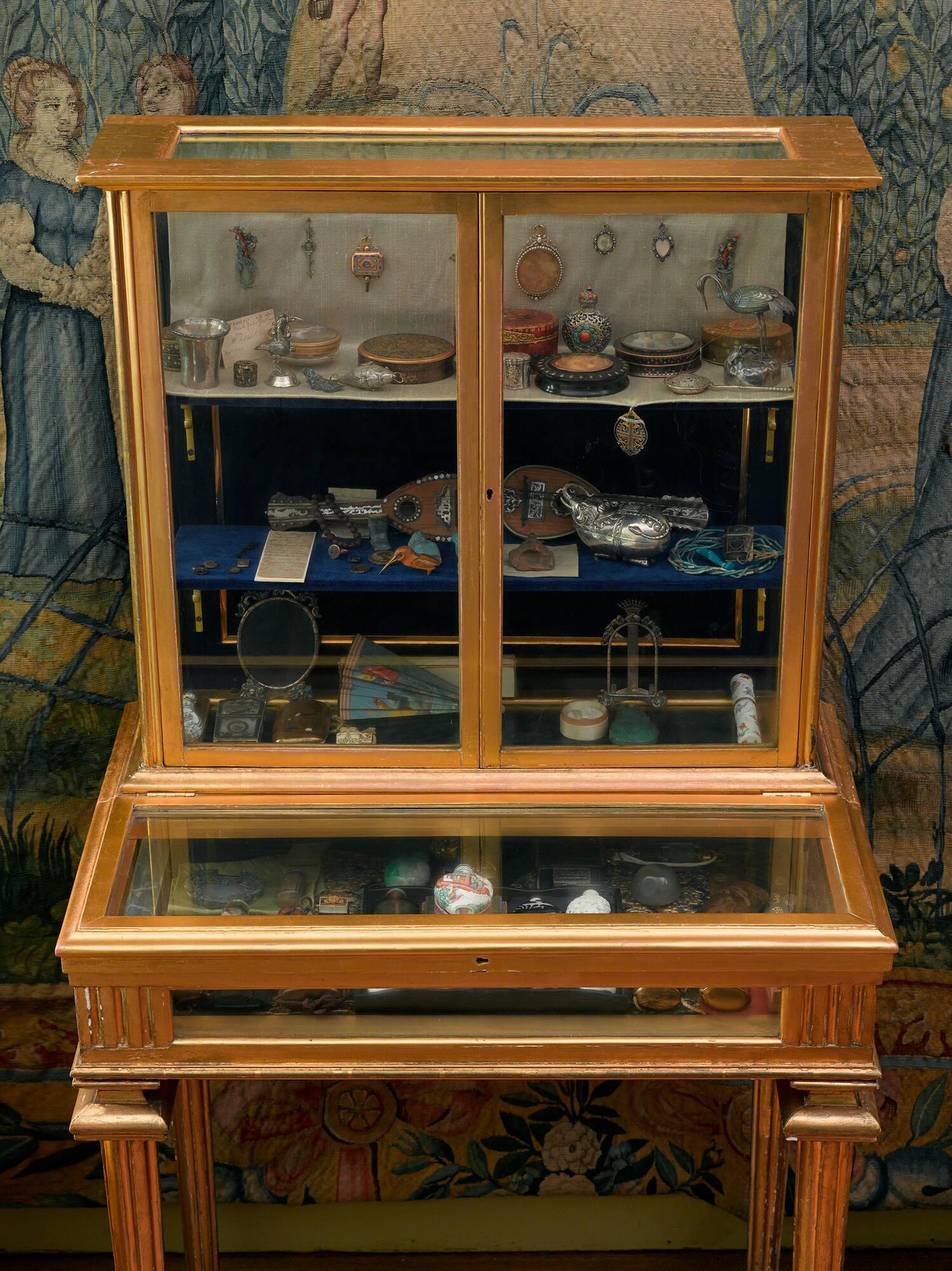 Glass Chest with objects inside.