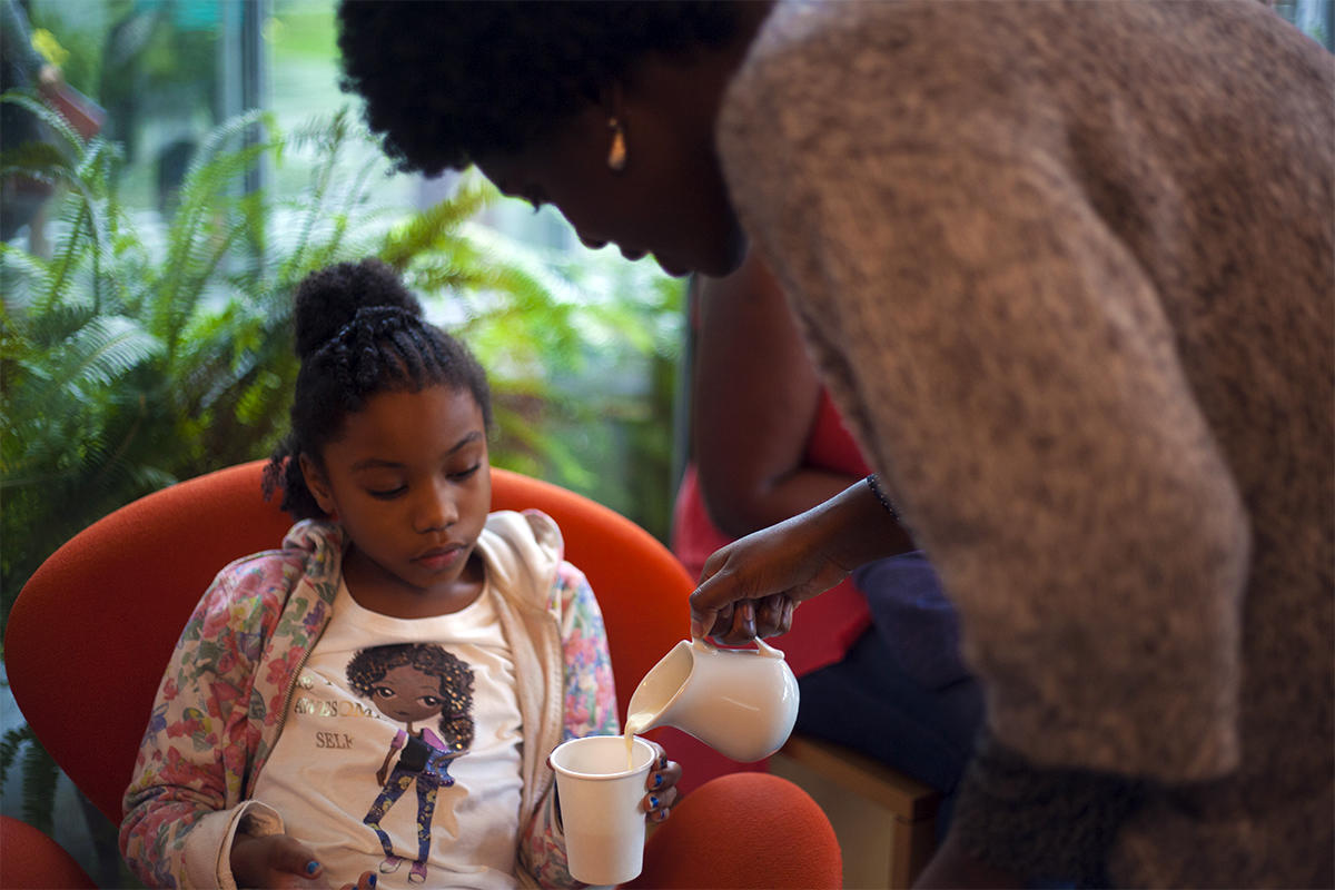 Obehi Janice performing African Tea. Photo by Liz Slaughter.