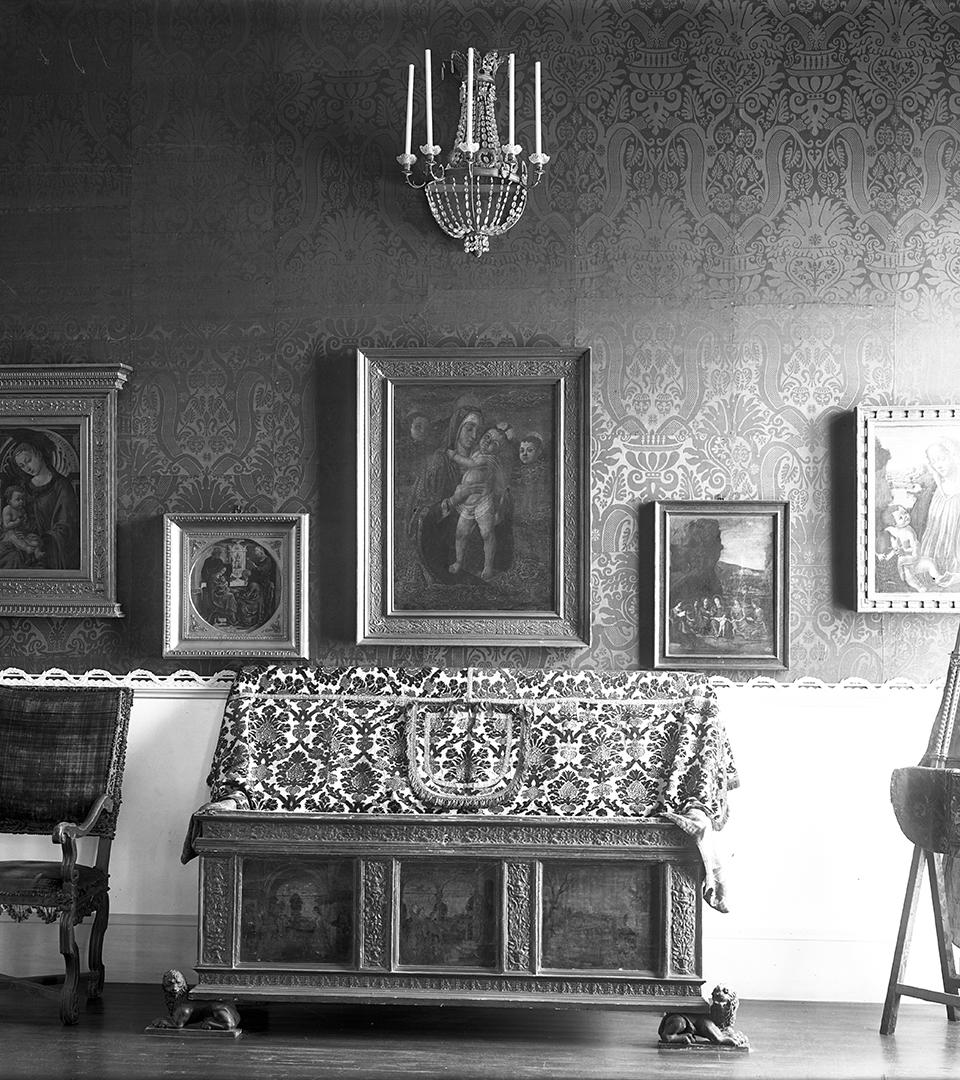 T.E. Marr and Son, Raphael Room Gallery View, about 1926
