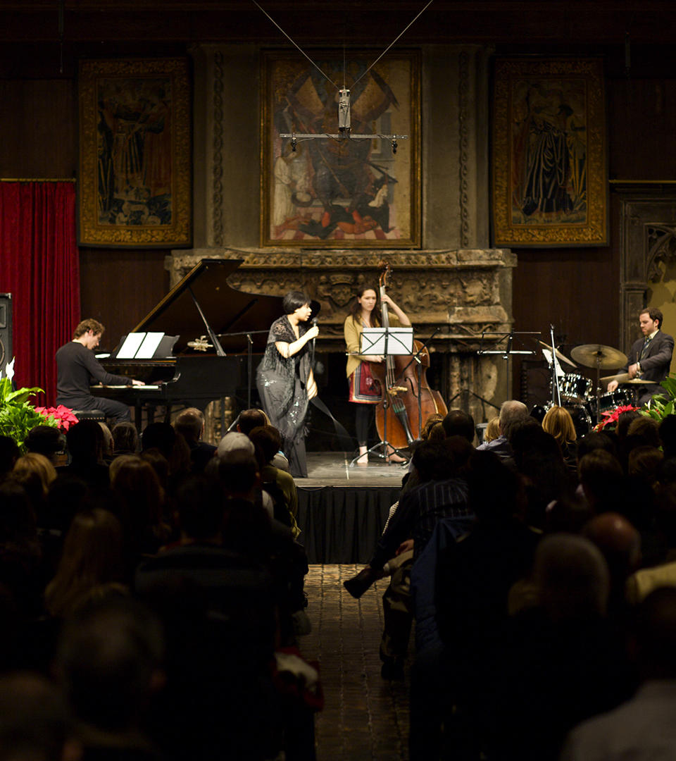 Performance in the Tapestry Room, 2008, photo by Anthony Tieuli.